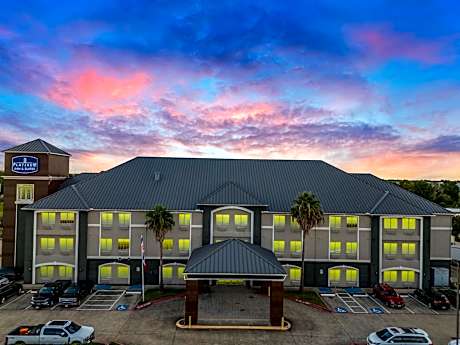 Platinum Inn & Suites Webster
