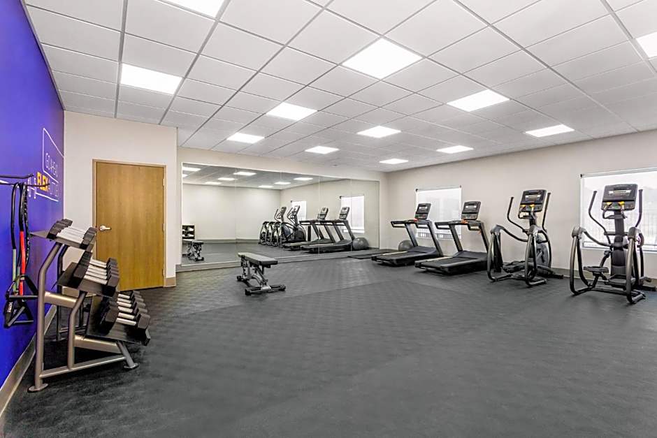 Holiday Inn Express & Suites Macclenny By IHG