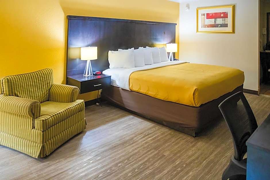 Quality Inn Richmond Hill - Savannah I-95