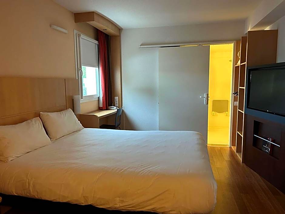 ibis Loriol Le Pouzin