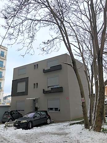 roomotel