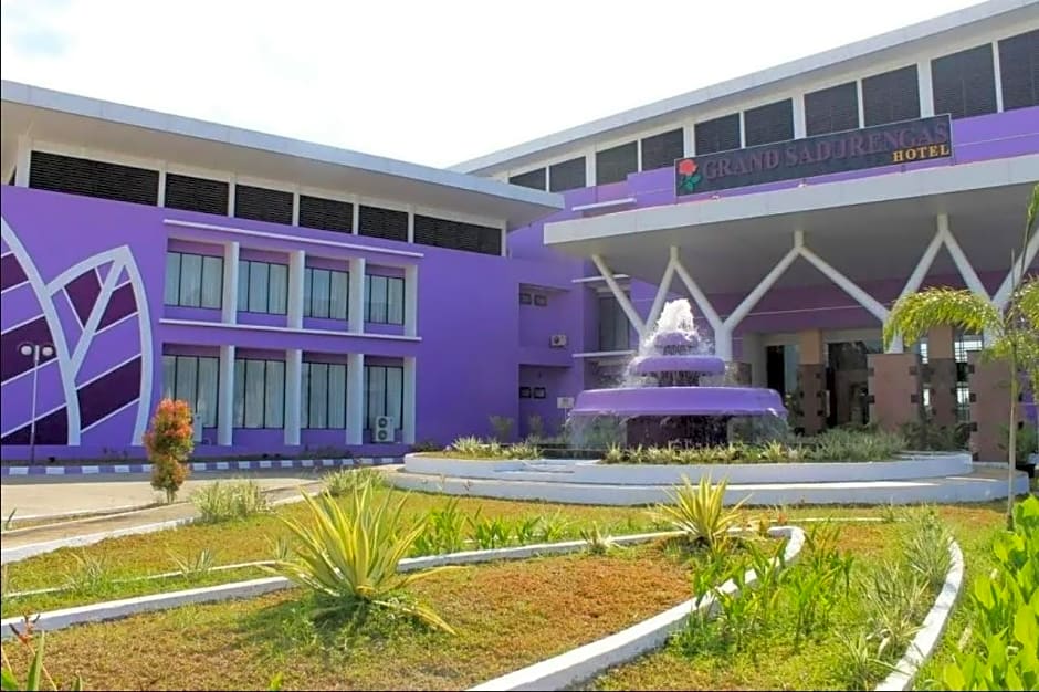 Kyriad Sadurengas Hotel