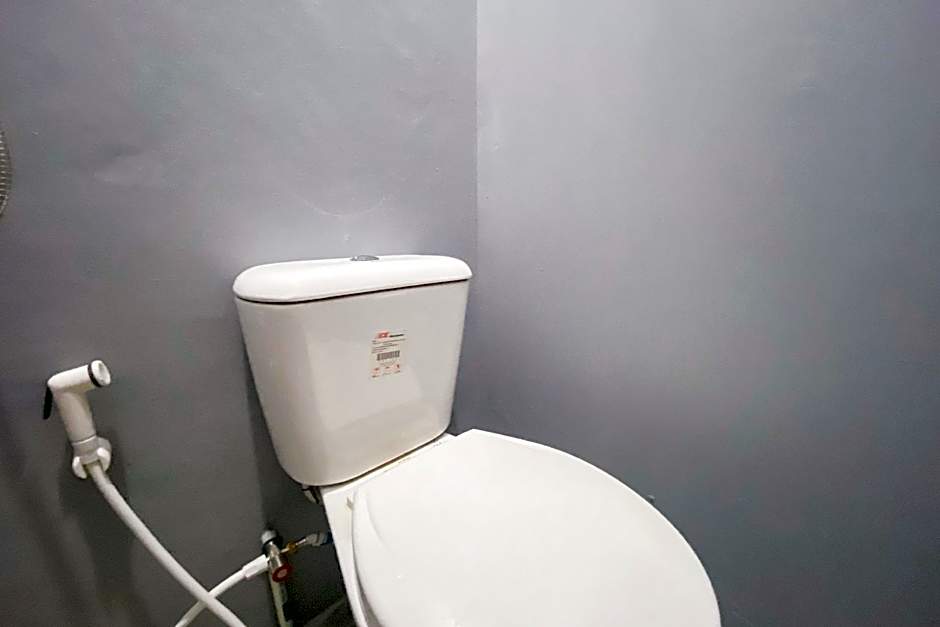 RedDoorz near BCS Mall @ Penuin