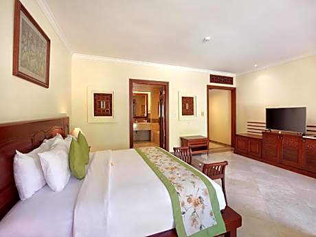 Deluxe Double Room with Pool Access