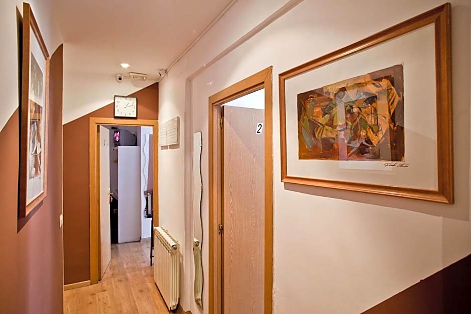 Hostal La Casa de La Plaza