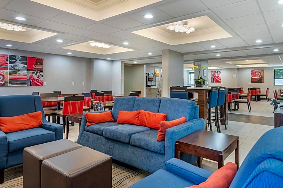 Comfort Inn Near Greenfield Village