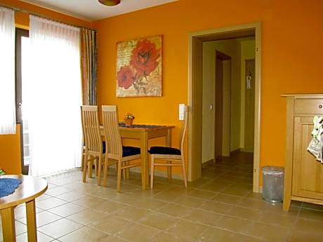 Apartment (3 Adults)