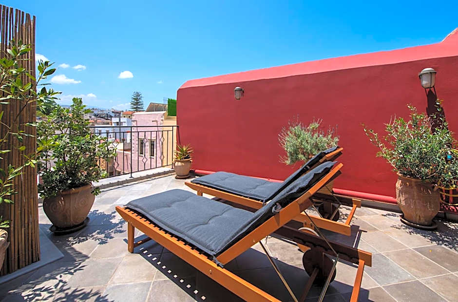 Mosaic Venetian Harbour Suites