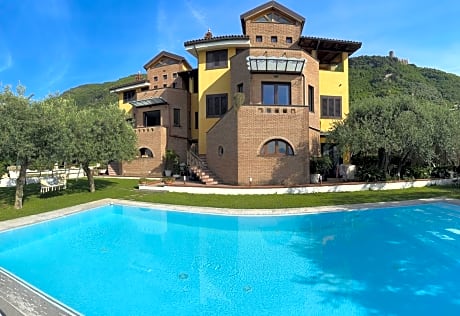 Villa C Luxury Estate