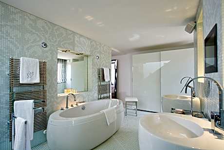Suite Prestige with Jacuzzi