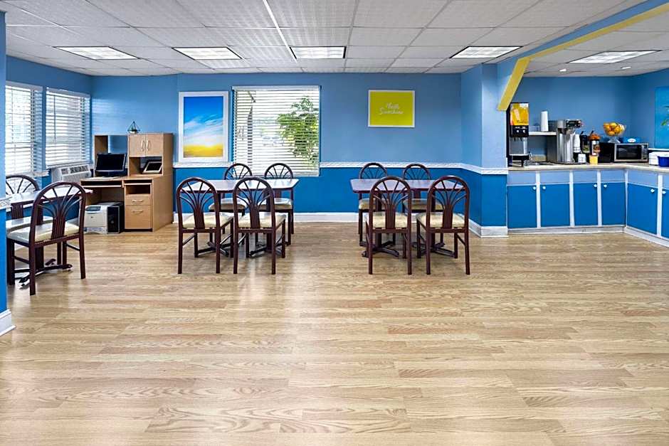 Days Inn by Wyndham Waycross