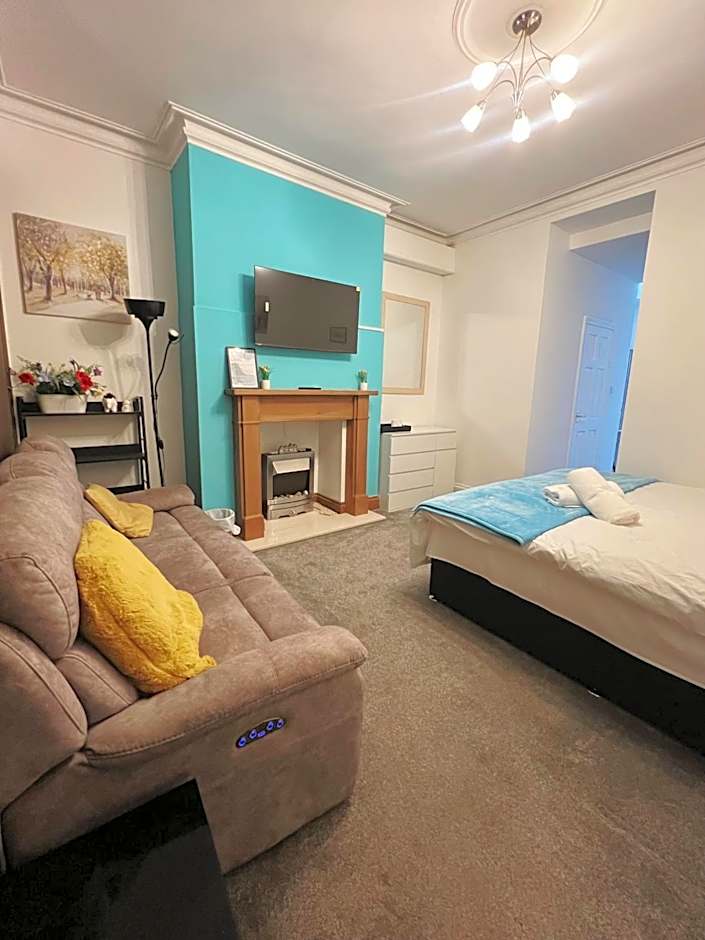 Ellies Guest House