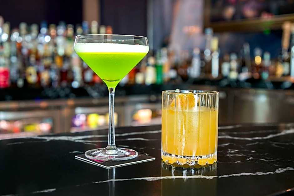 Cambria Hotel Waco University Riverfront