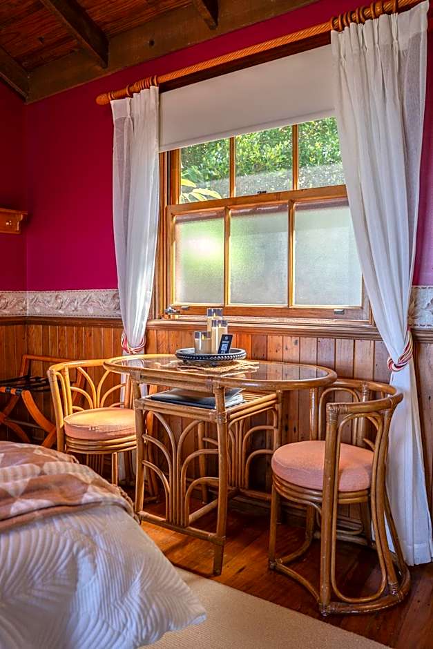Tamborine Mountain Bed & Breakfast