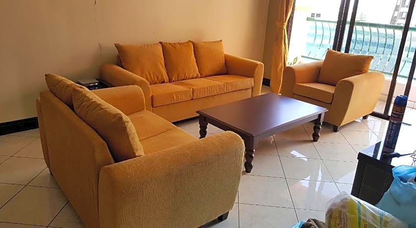 Homestay Marina Court Resort