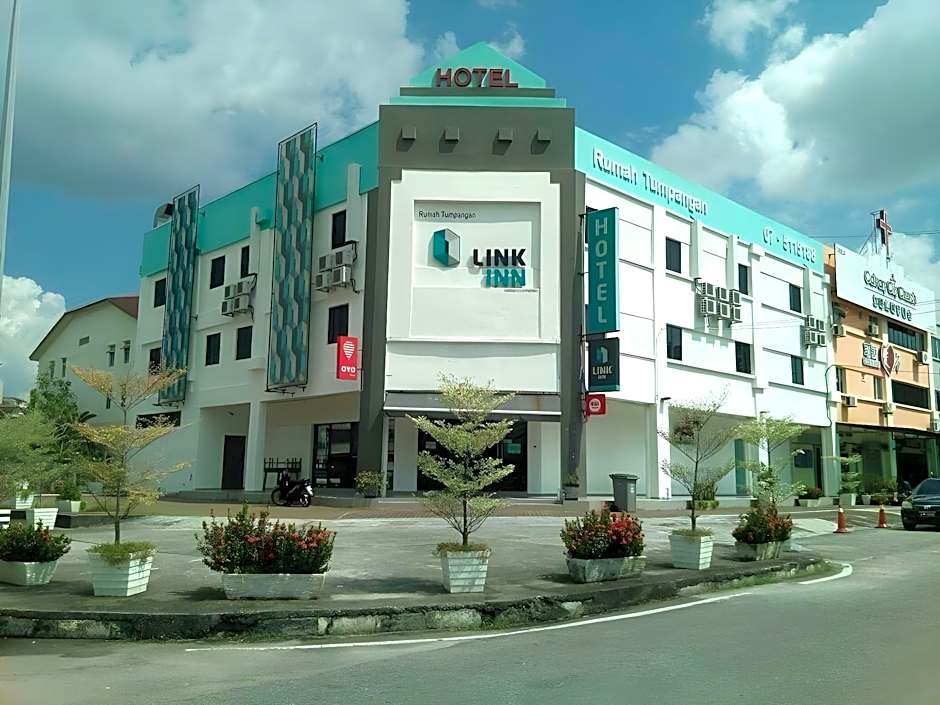 Super OYO 246 Link Inn