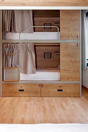 Quadruple Room (Bunk Beds) with Private Bathroom