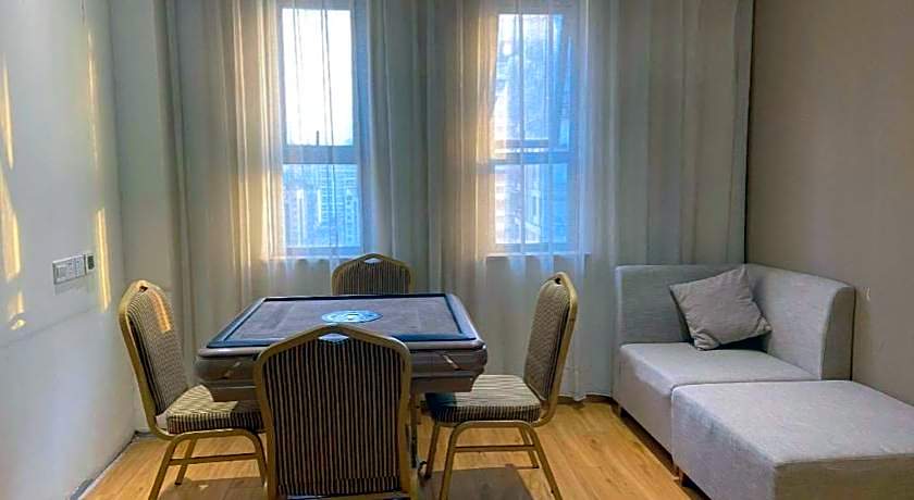 7 Days Premium Chongqing Longtou Temple North Railway Station Center