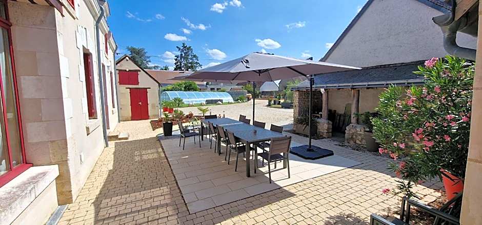 Gîte La Belle Aventure avec piscine et jacuzzi