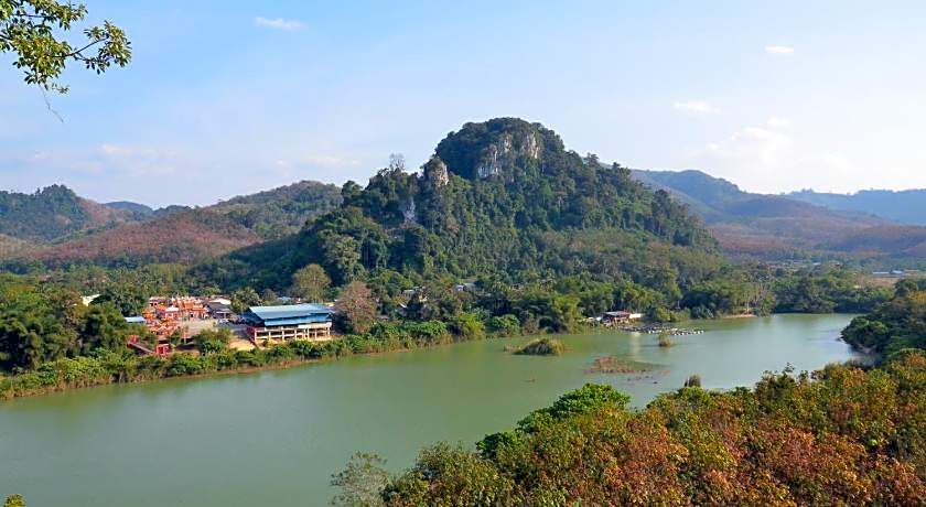 Country house Pulai Holiday Village