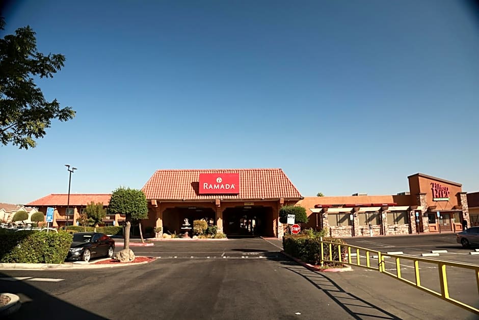 Ramada by Wyndham Fresno North