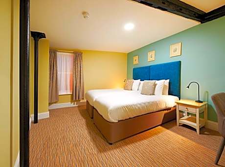 Classic Twin Room - Non-Smoking