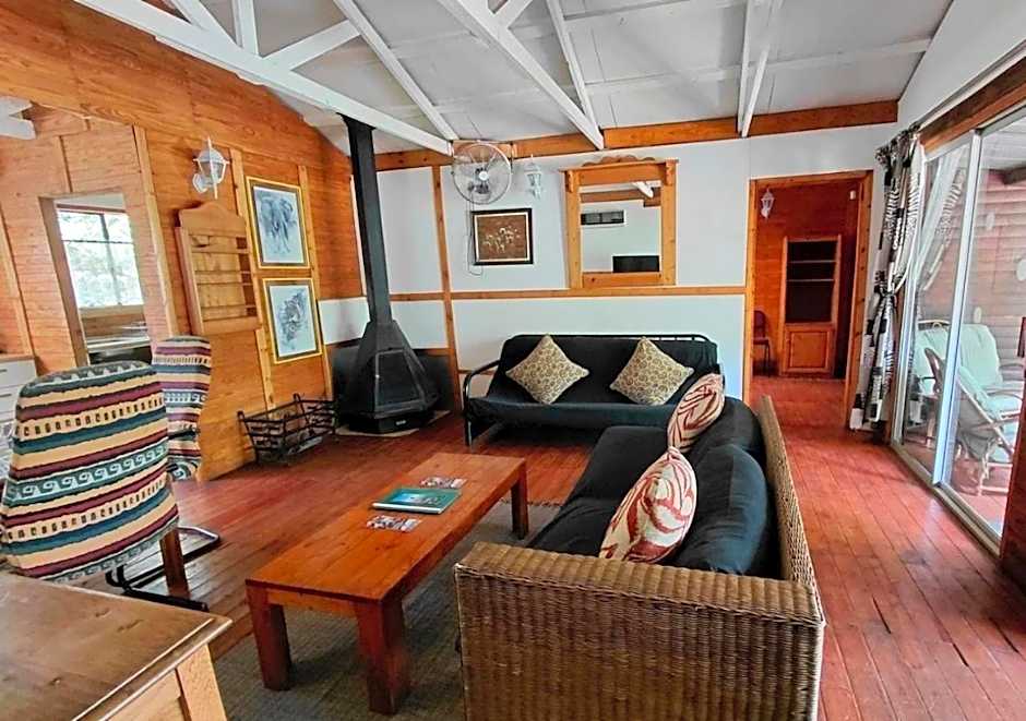 Woodland Gardens Self-Catering & Pet-Friendly Lodge