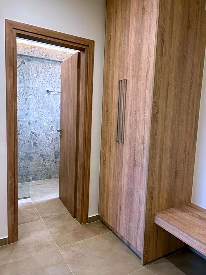 Georges Estates Hotel