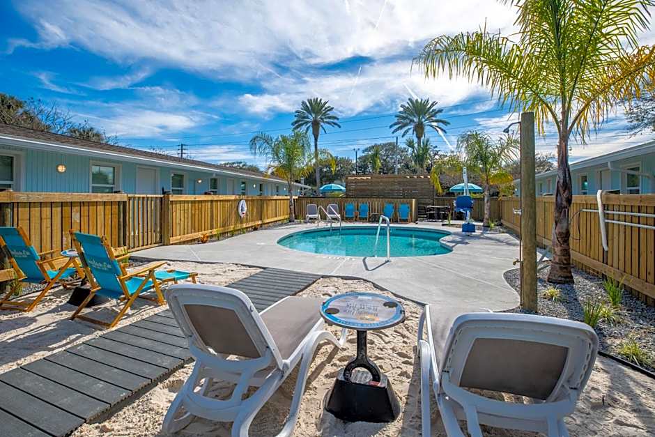 Salt Air Inn & Suites