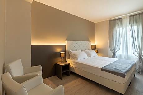 Standard Double or Twin Room with Garden View