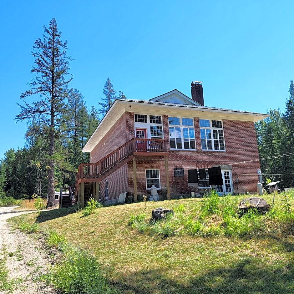 The Colburn Schoolhouse - Geography suite