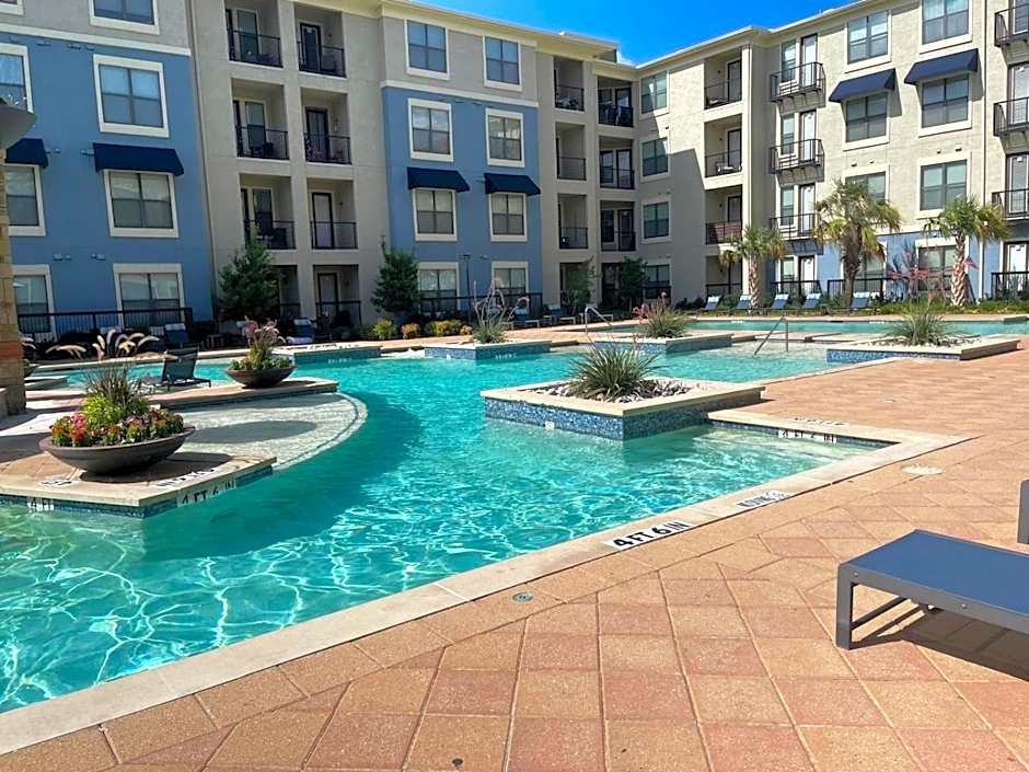 Convenient Spacious 2Bed 2Bath