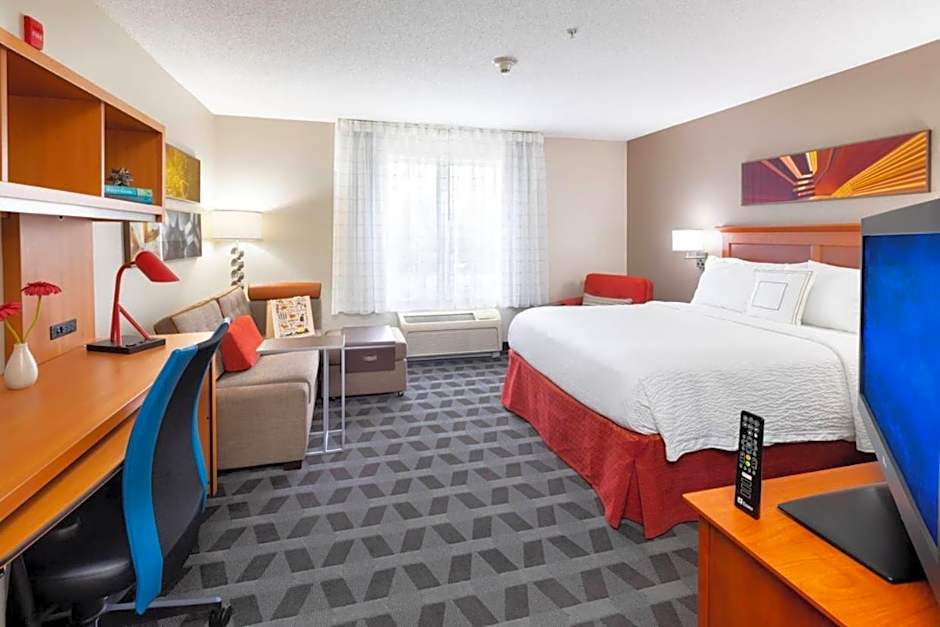 TownePlace Suites by Marriott Bowie Town Center