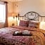 Vineyard Court Designer Suites Hotel