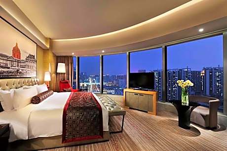 Club Deluxe