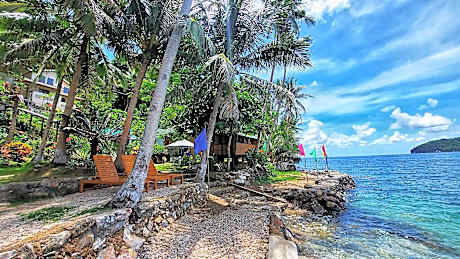 Tahanan sa Talisayan Beach House