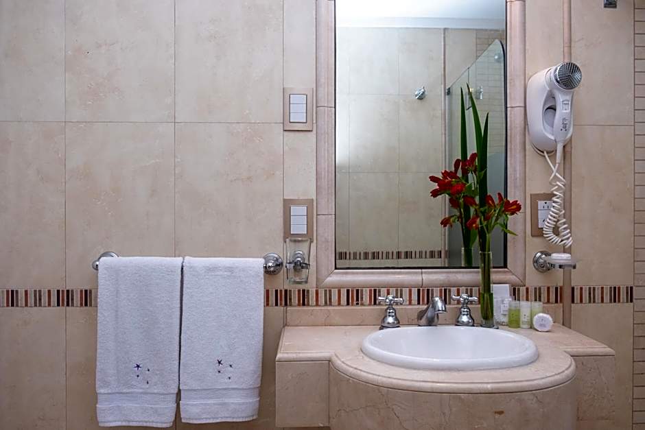Hotel Intersur Recoleta