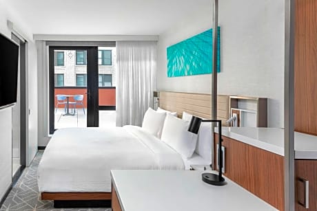Studio King Size Bed