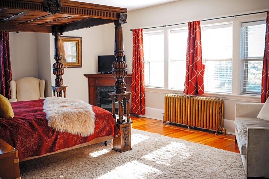 Dashwood Manor Seaside Bed & Breakfast