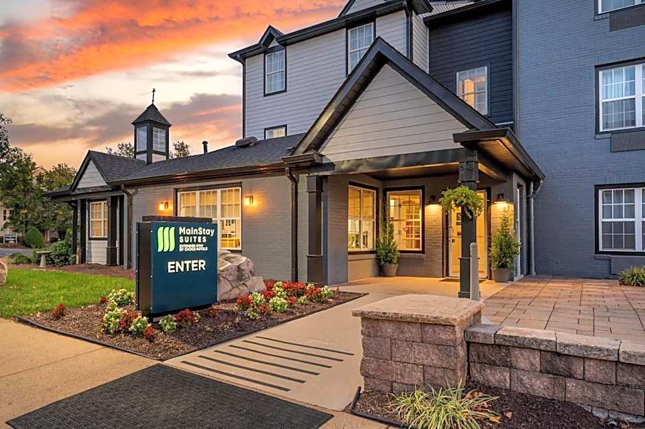 MainStay Suites Sterling near Dulles Town Center