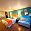 Casa Blanca Hotel & Suites Orange SR-55 Freeway, Near Honda Center, Chapman University, Disneyland