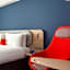 Holiday Inn Express Bridgwater By IHG