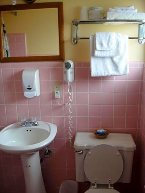 Standish Motel