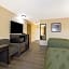 Quality Inn & Suites Medford Airport