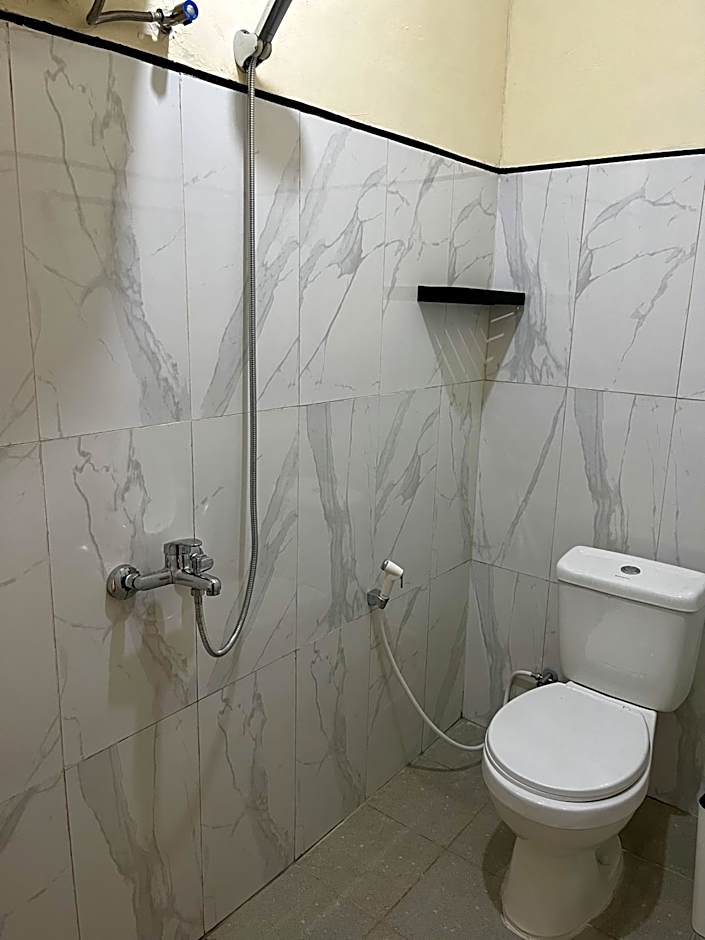 Sleepy Raccoon Hostel