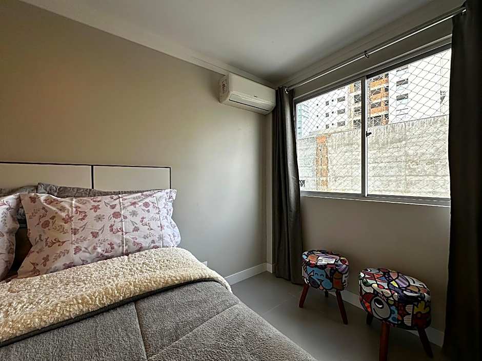 SC01 - 1 Quarto| Centro| Reformado e Completo