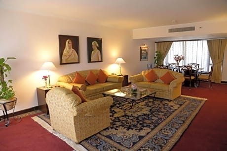Royal Suite, Executive lounge access, 1 Bedroom Suite