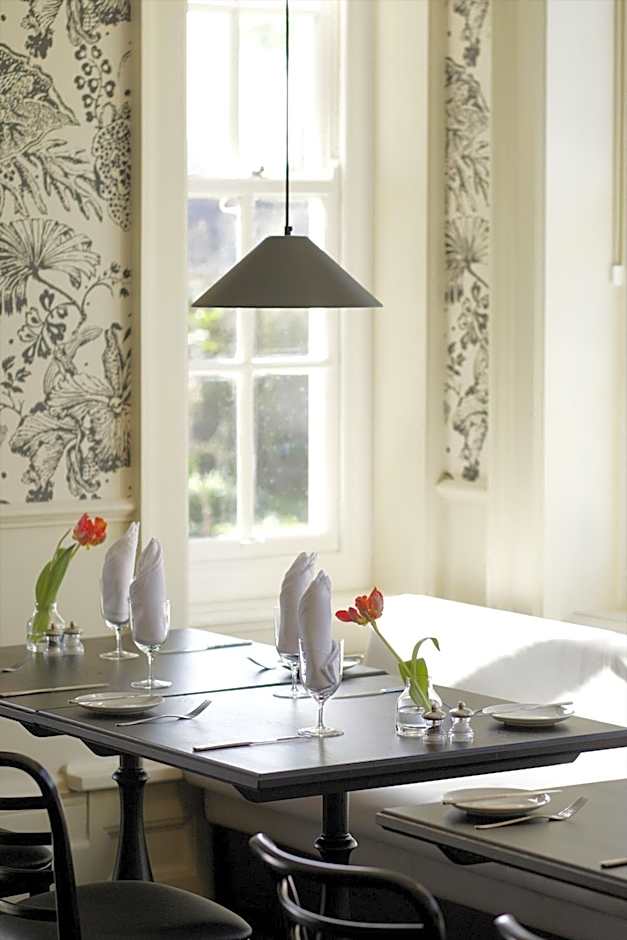 The Manor at Sway – Hotel, Restaurant and Gardens