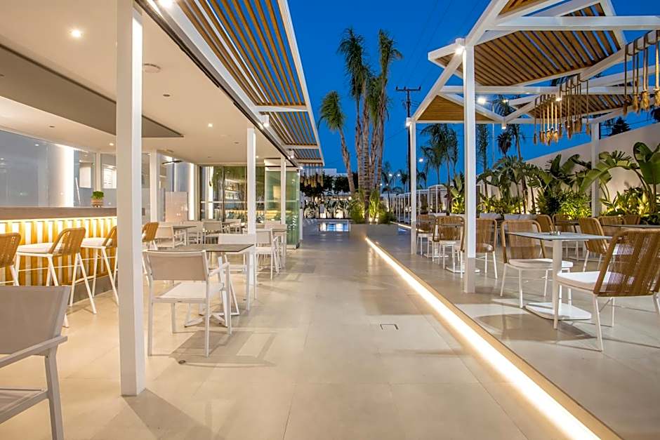 CasaStavris - Aparts & Pool Suites