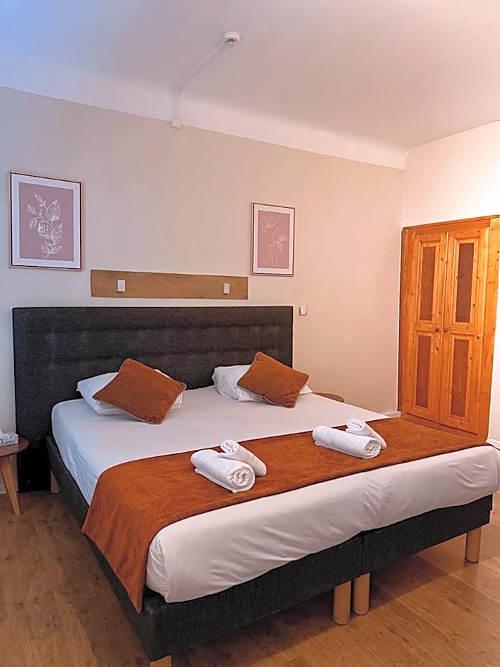 Savoy Hotel & Restaurant